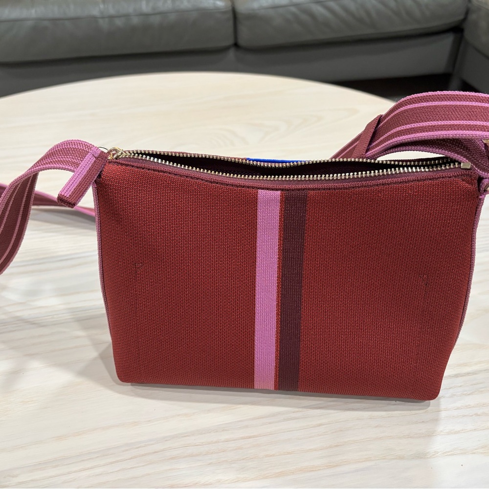 Rothy’s Casual Crossbody in Plum Stripe